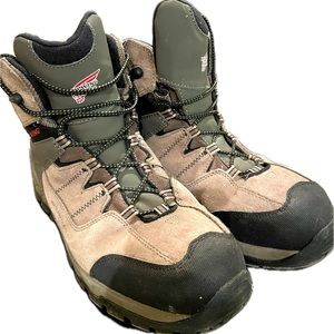 RedWing hiking/work boots. Composite tips. Hardly worn.